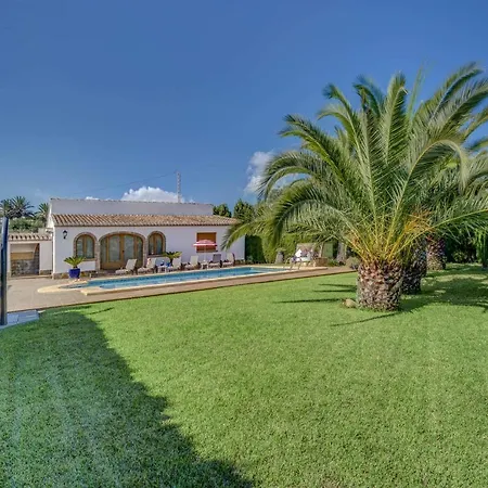 Villa Caseta Pearl By *